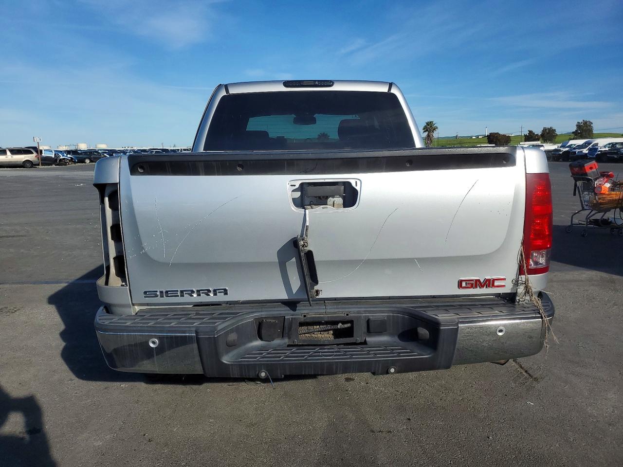2010 GMC SIERRA C1500 SLE photo 6