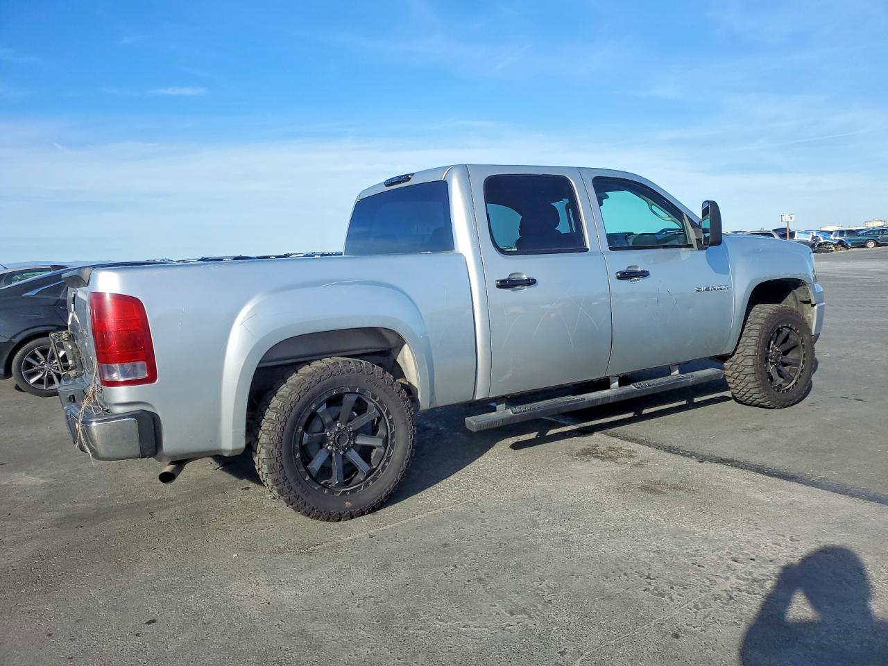 2010 GMC SIERRA C1500 SLE photo 3