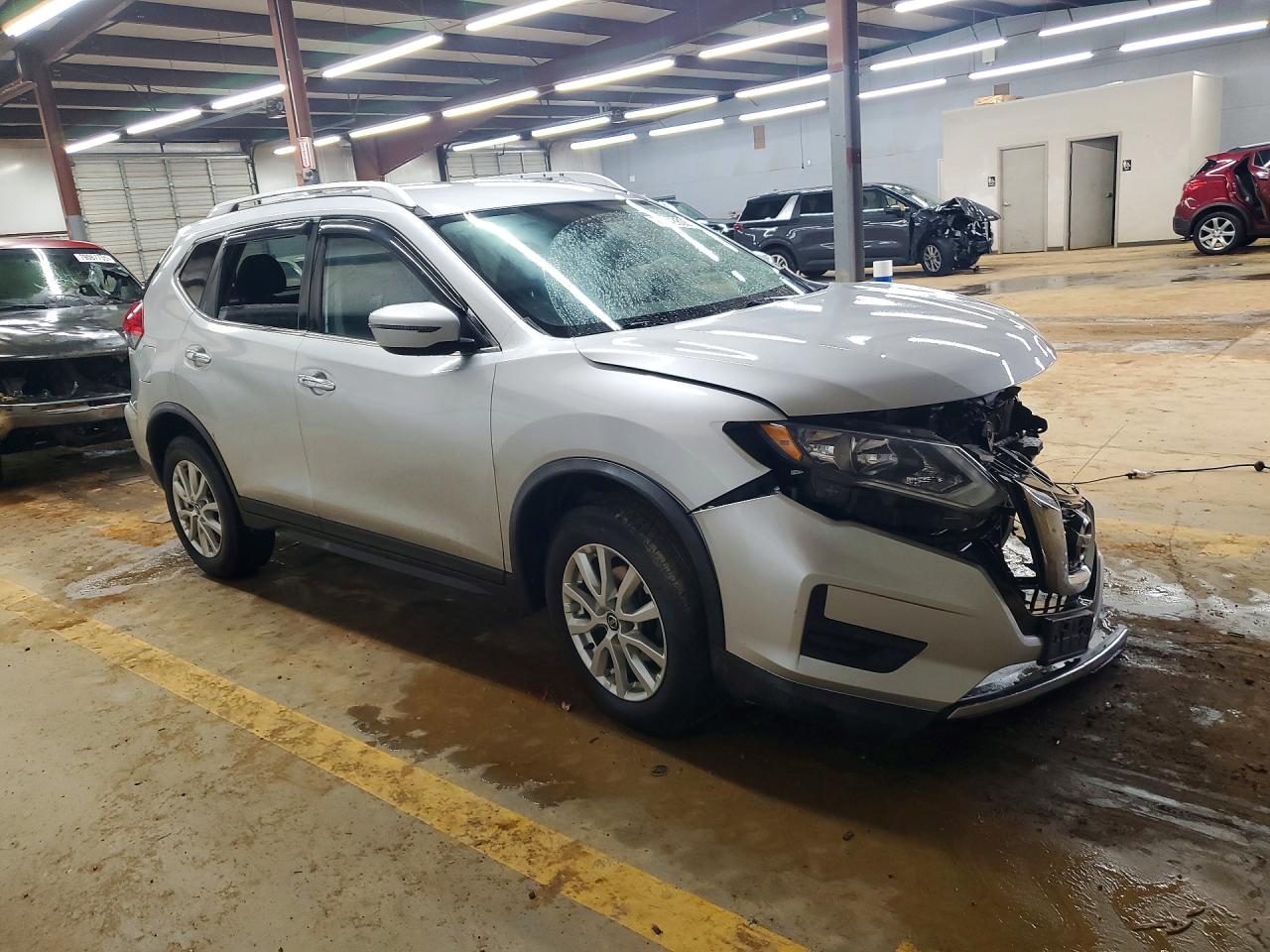 2017 NISSAN ROGUE SV photo 4
