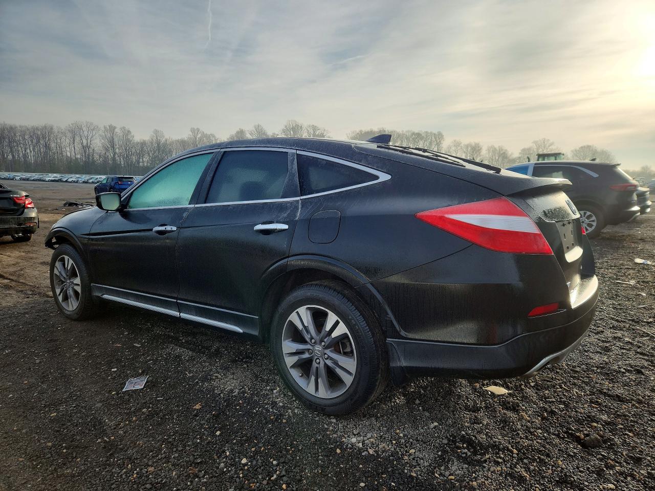 2013 HONDA CROSSTOUR EXL photo 3