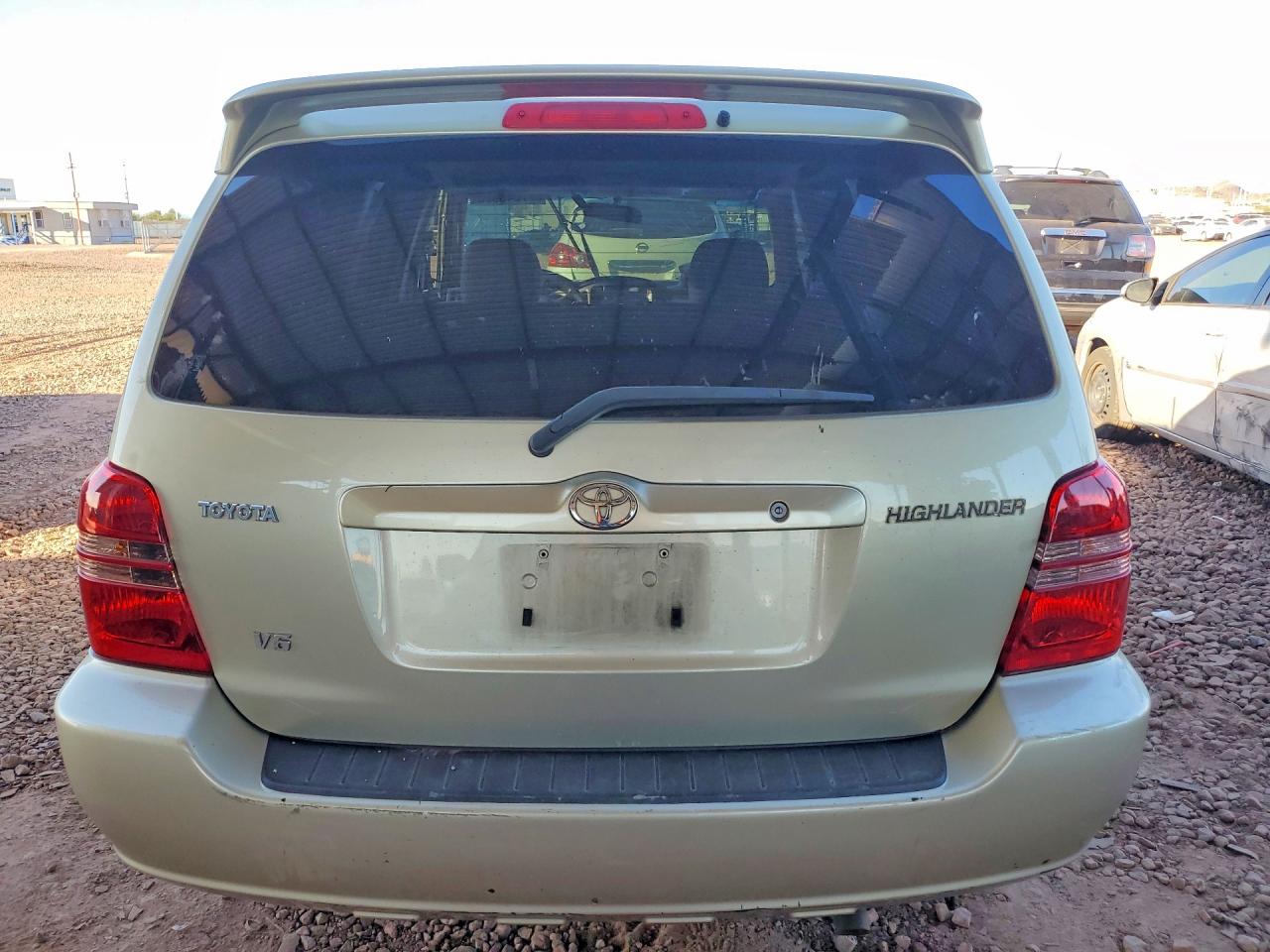 2003 TOYOTA HIGHLANDER BASE photo 16