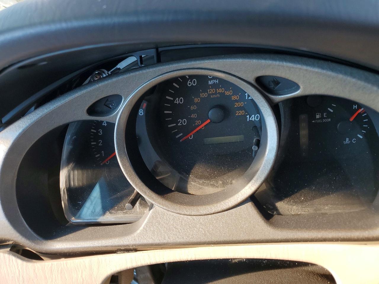 2003 TOYOTA HIGHLANDER BASE photo 26