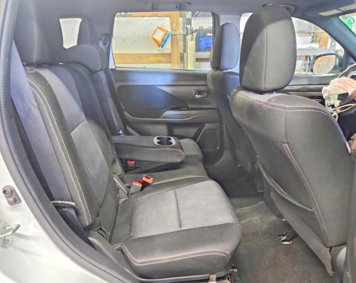 2018 MITSUBISHI OUTLANDER SE photo 31