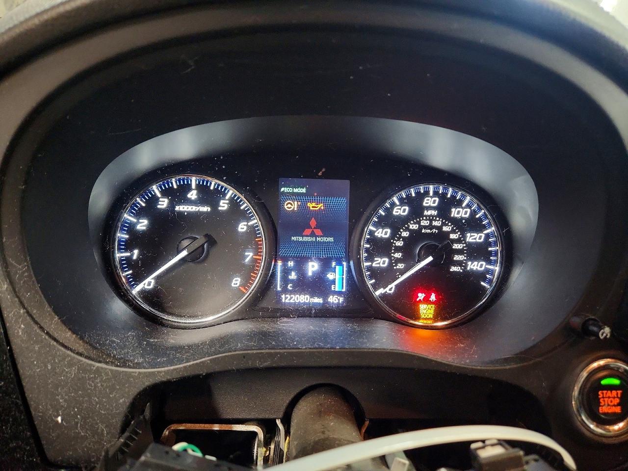 2018 MITSUBISHI OUTLANDER SE photo 25
