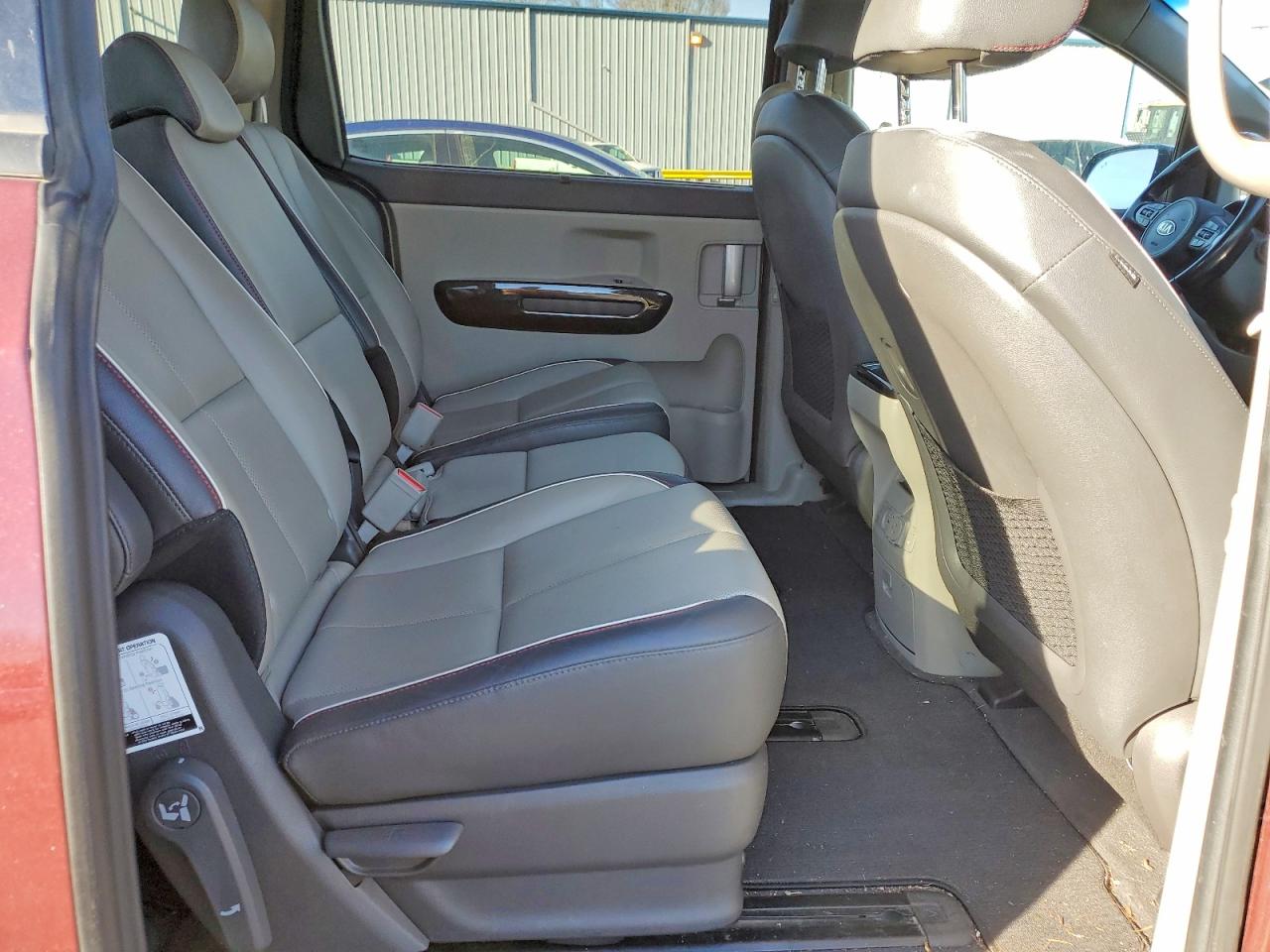 2018 KIA SEDONA SX photo 31