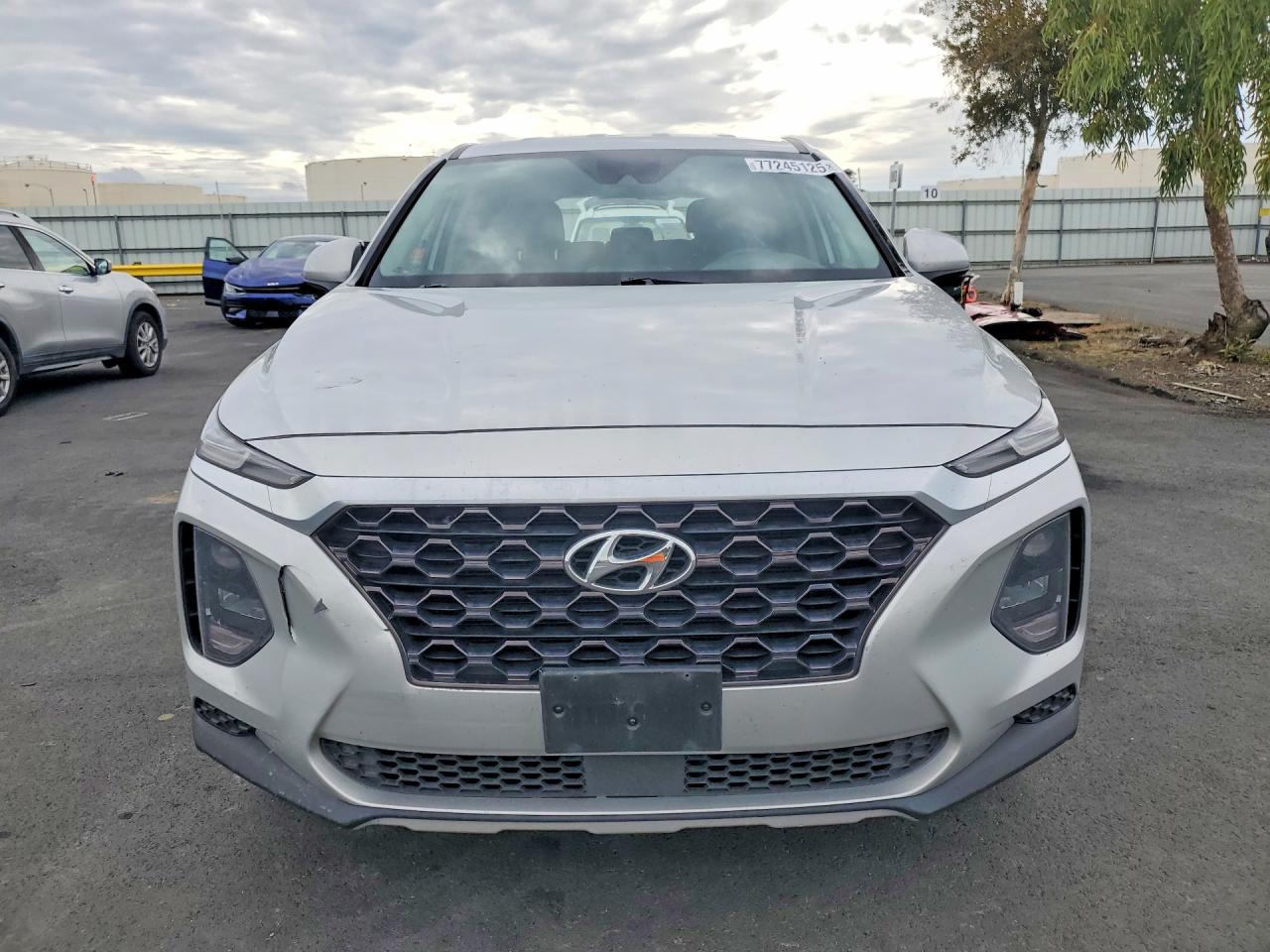 2019 HYUNDAI SANTA FE SE 2.4L photo 9