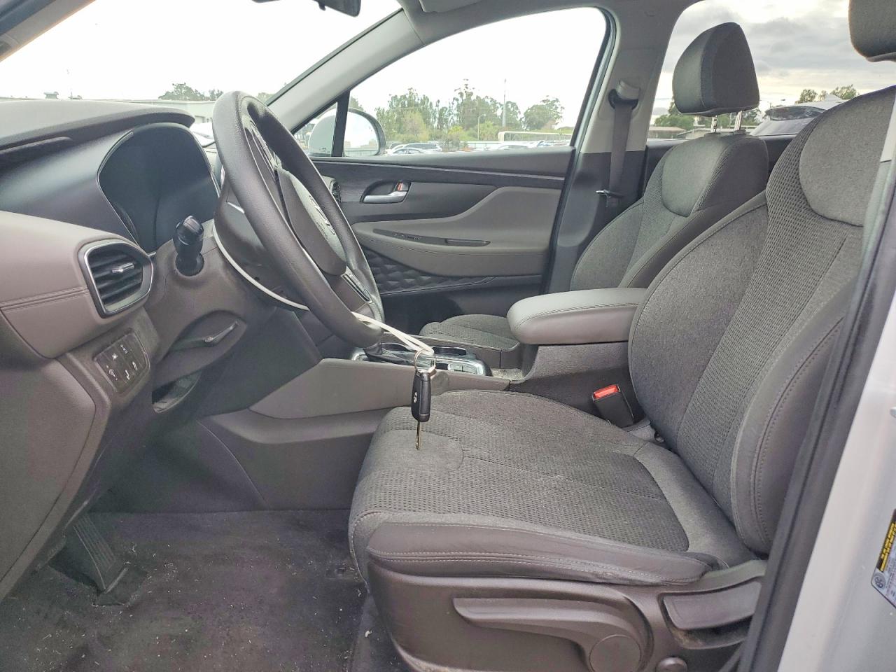 2019 HYUNDAI SANTA FE SE 2.4L photo 13