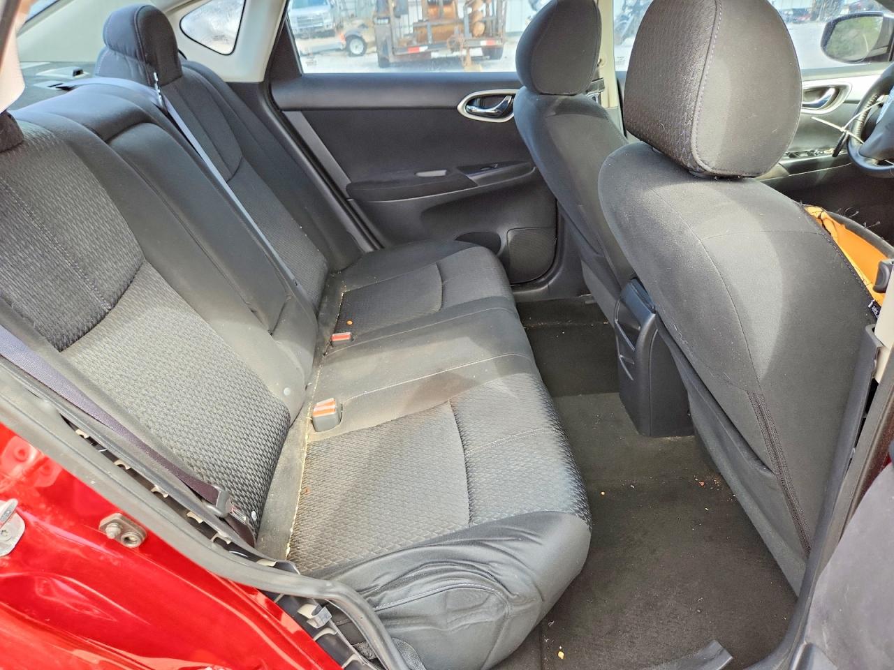 2014 NISSAN SENTRA photo 10