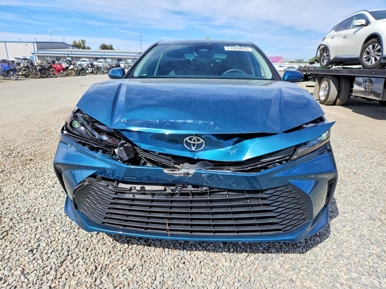 2025 TOYOTA CAMRY LE photo 9