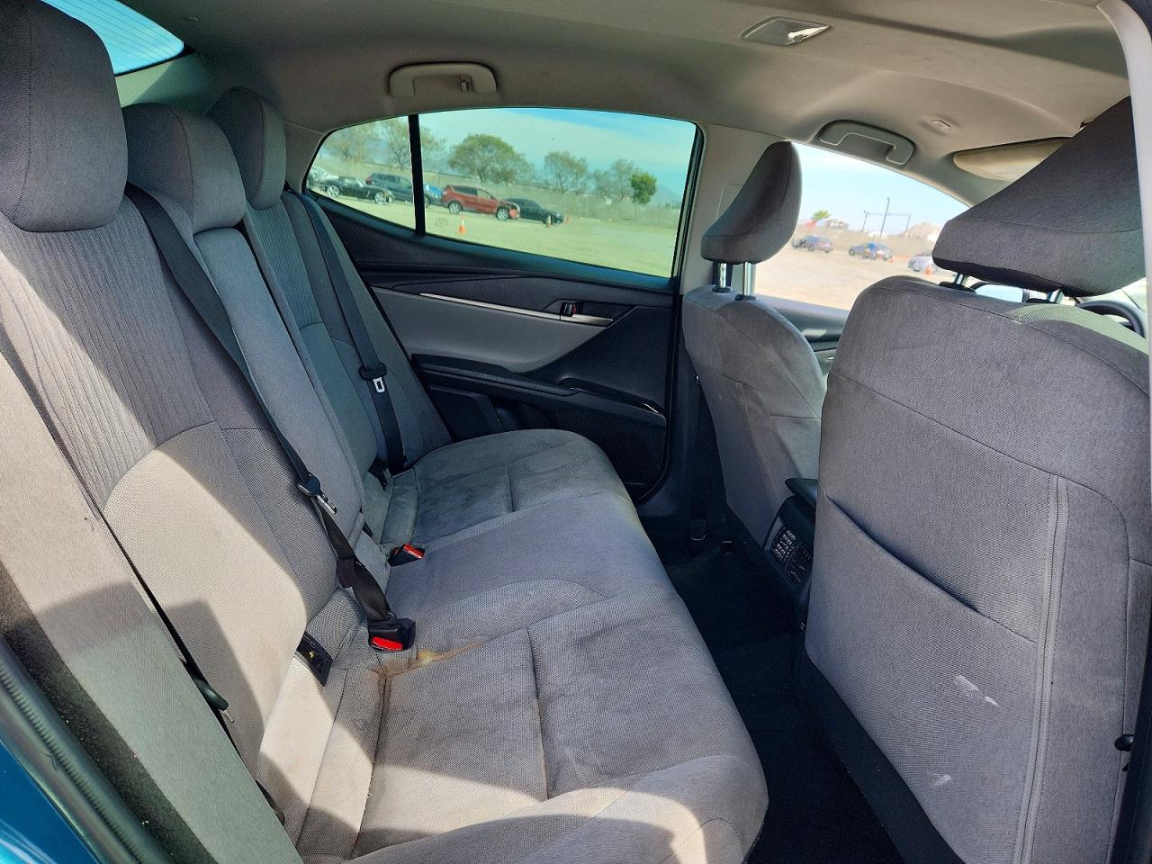 2025 TOYOTA CAMRY LE photo 19