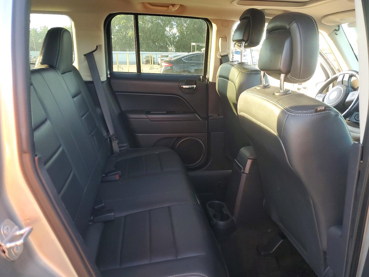 2015 JEEP PATRIOT LATITUDE photo 11
