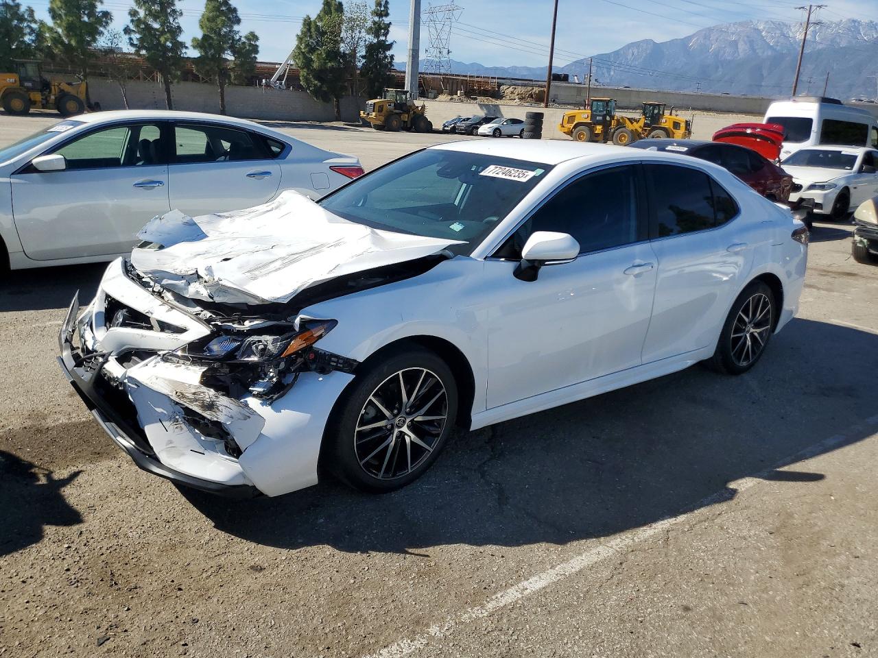 2024 TOYOTA CAMRY