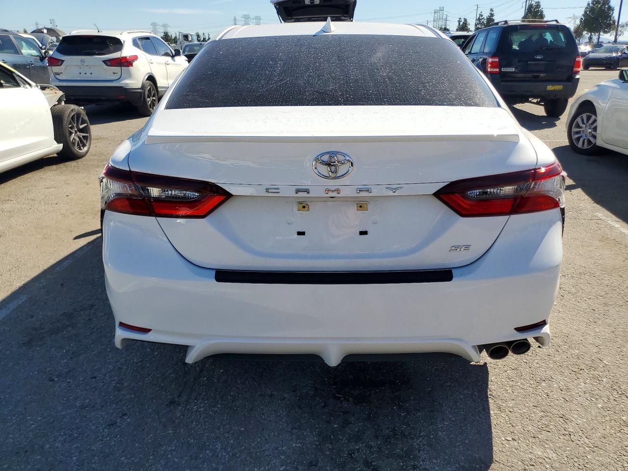 2024 TOYOTA CAMRY SE photo 11