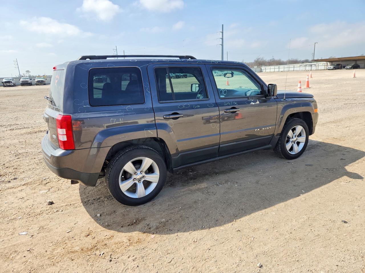 2015 JEEP PATRIOT photo 7
