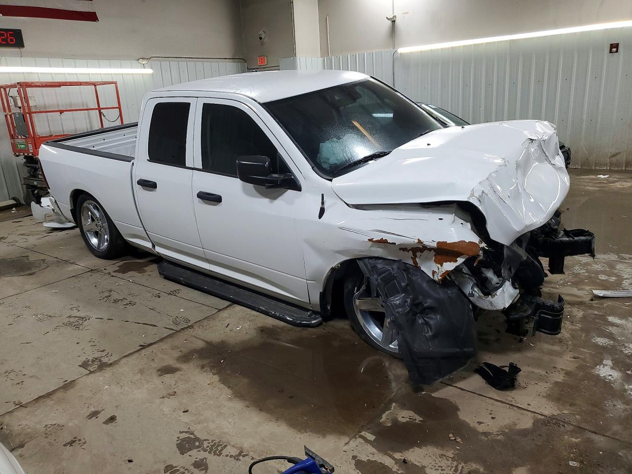 2014 RAM 1500 ST photo 4