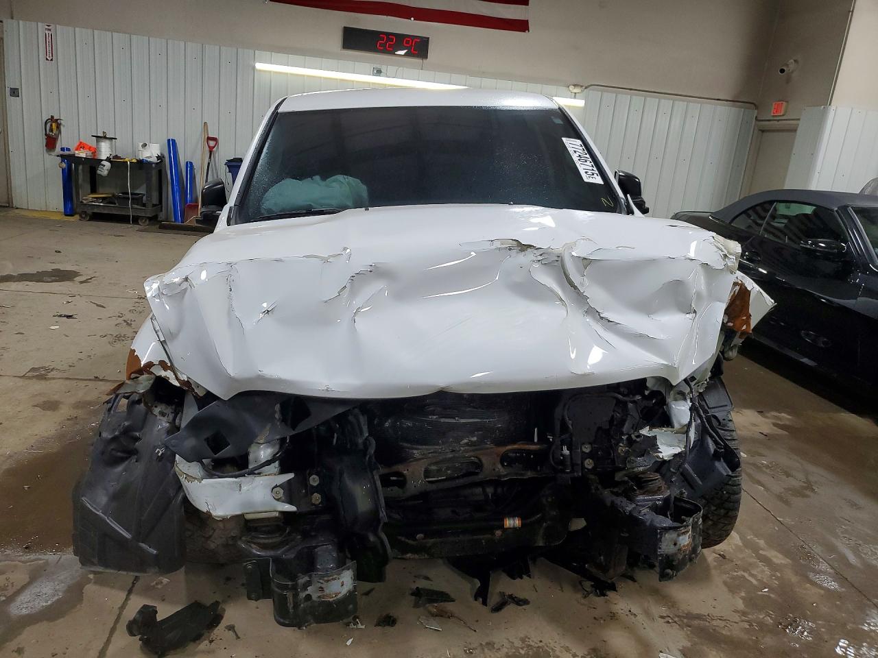 2014 RAM 1500 ST photo 5