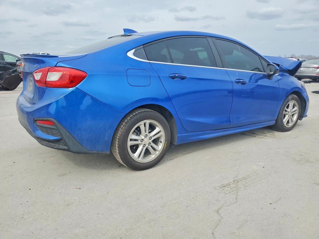 2016 CHEVROLET CRUZE photo 7