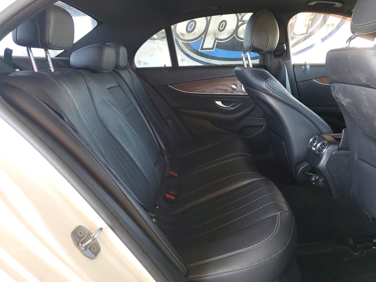 2017 MERCEDES-BENZ E 300 photo 10