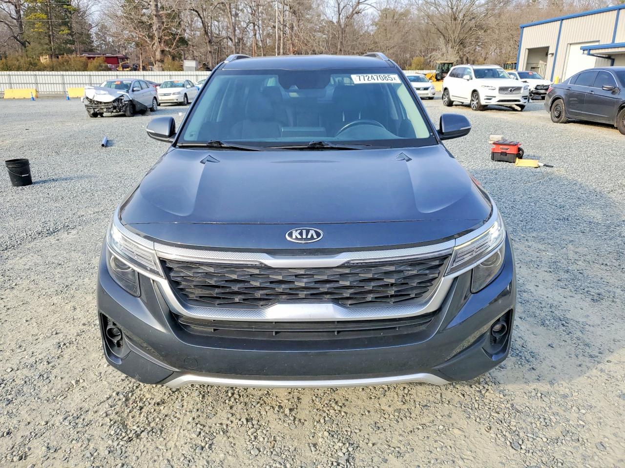 2021 KIA SELTOS S photo 5