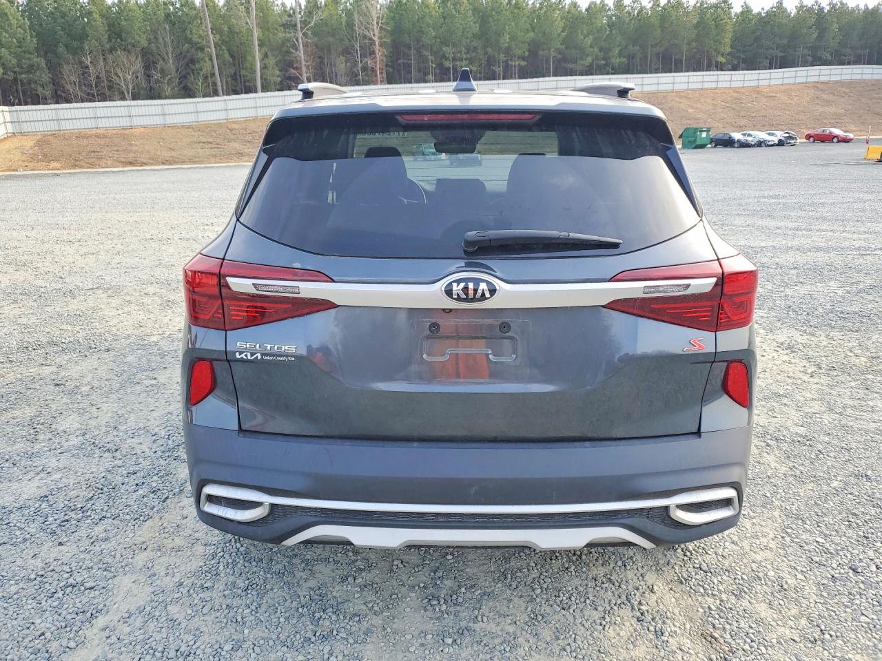 2021 KIA SELTOS S photo 6