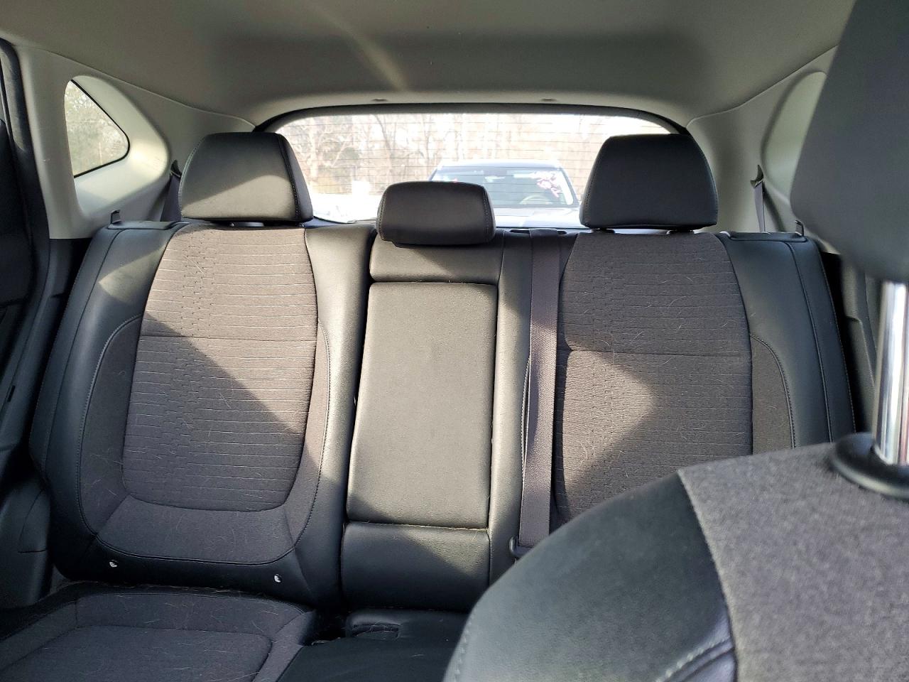2021 KIA SELTOS S photo 10
