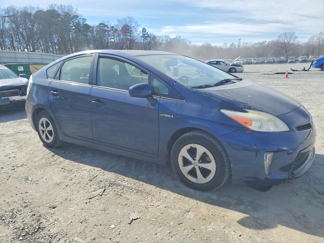 2014 TOYOTA PRIUS photo 7