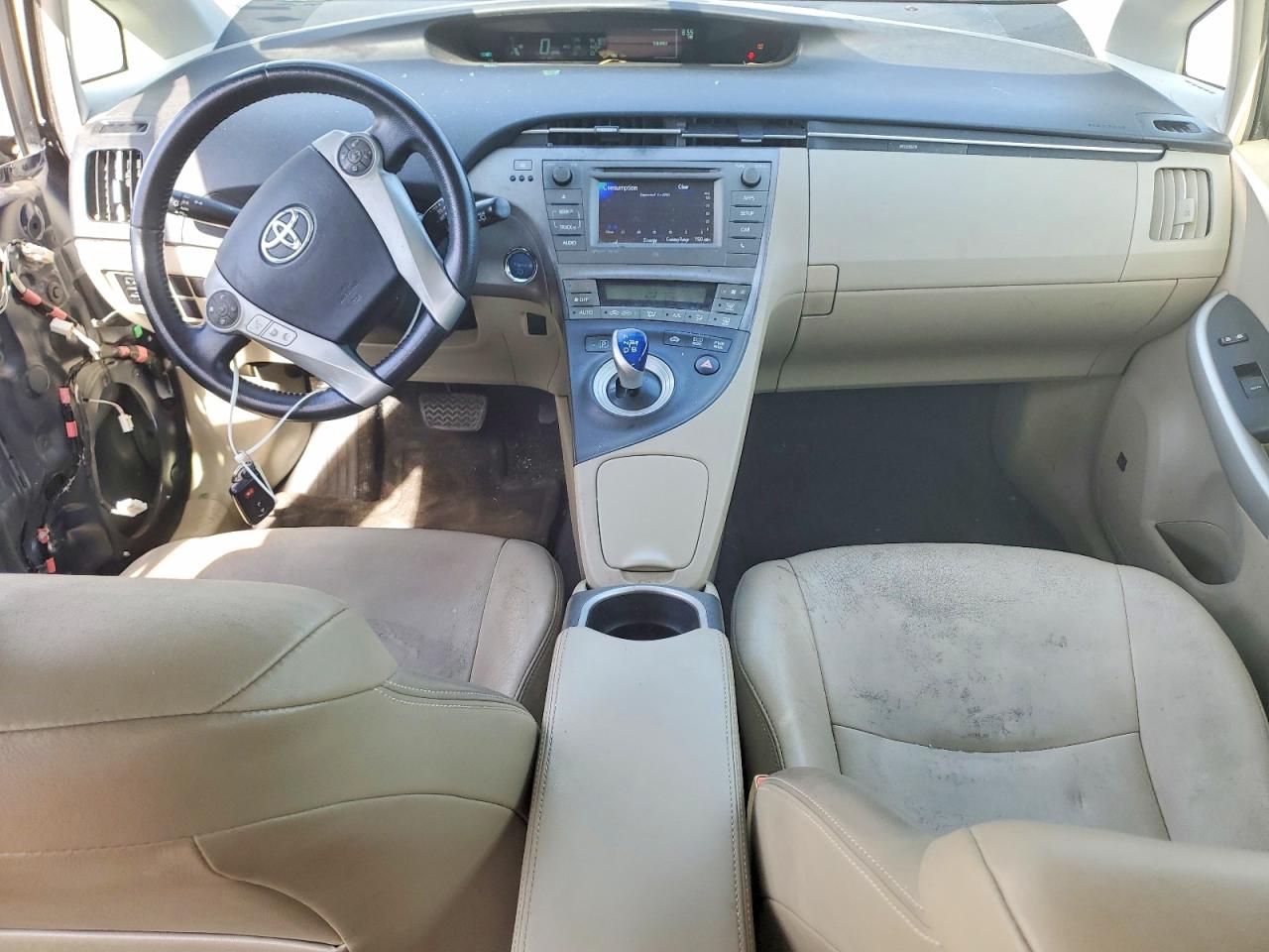 2014 TOYOTA PRIUS photo 15