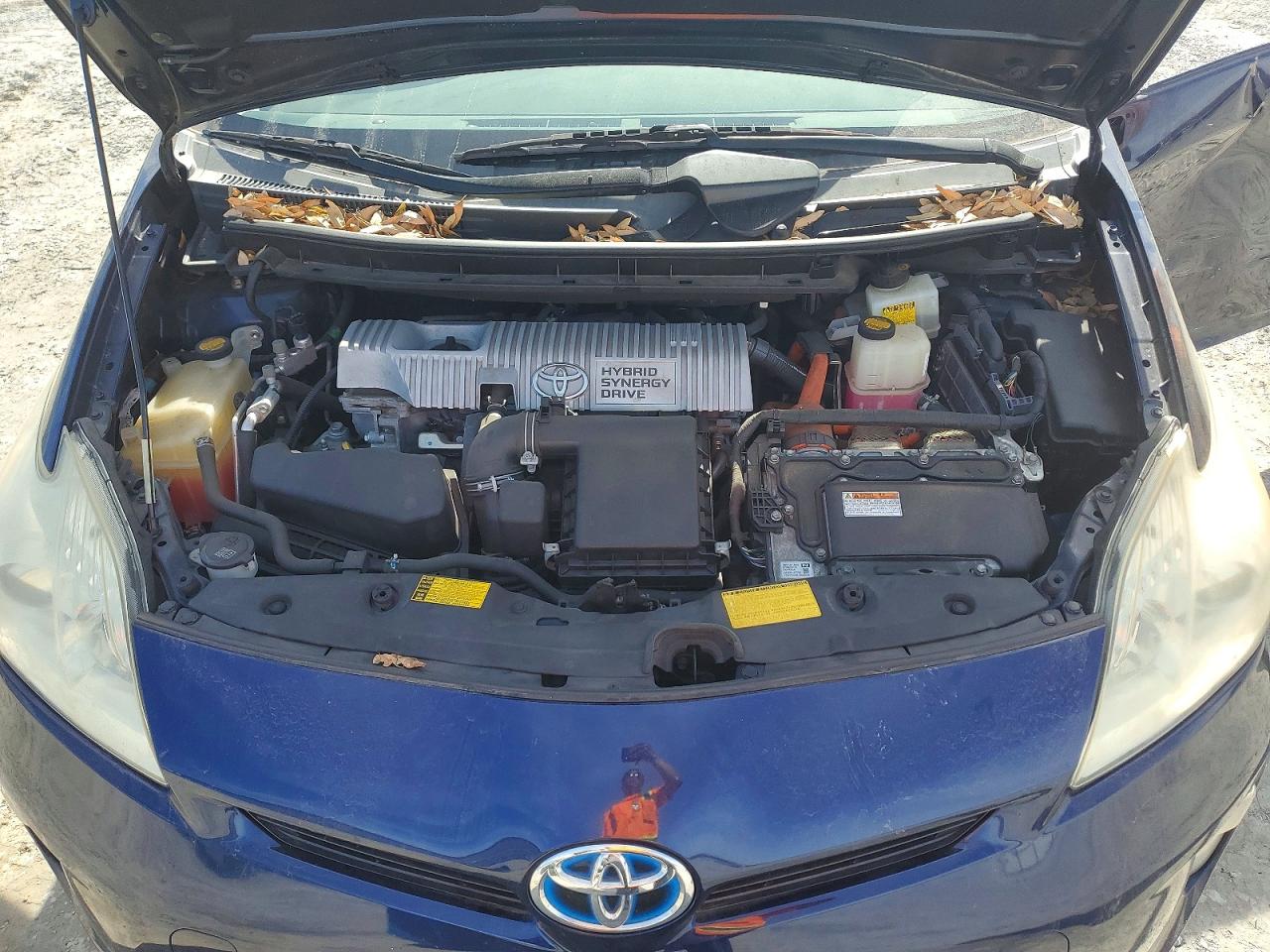 2014 TOYOTA PRIUS photo 21
