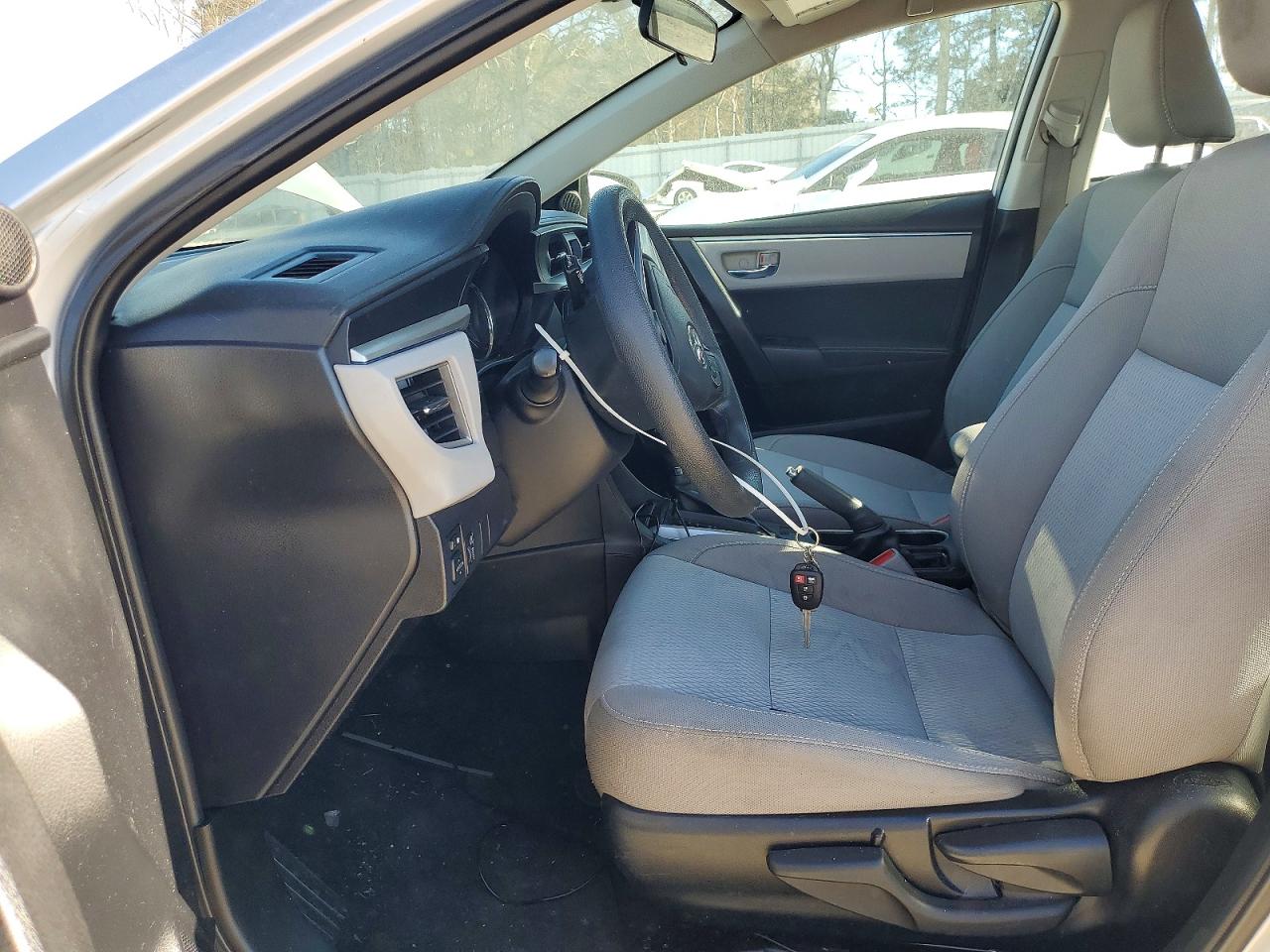 2016 TOYOTA COROLLA photo 13