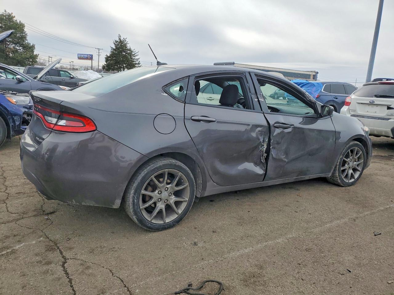 2015 DODGE DART SXT photo 3