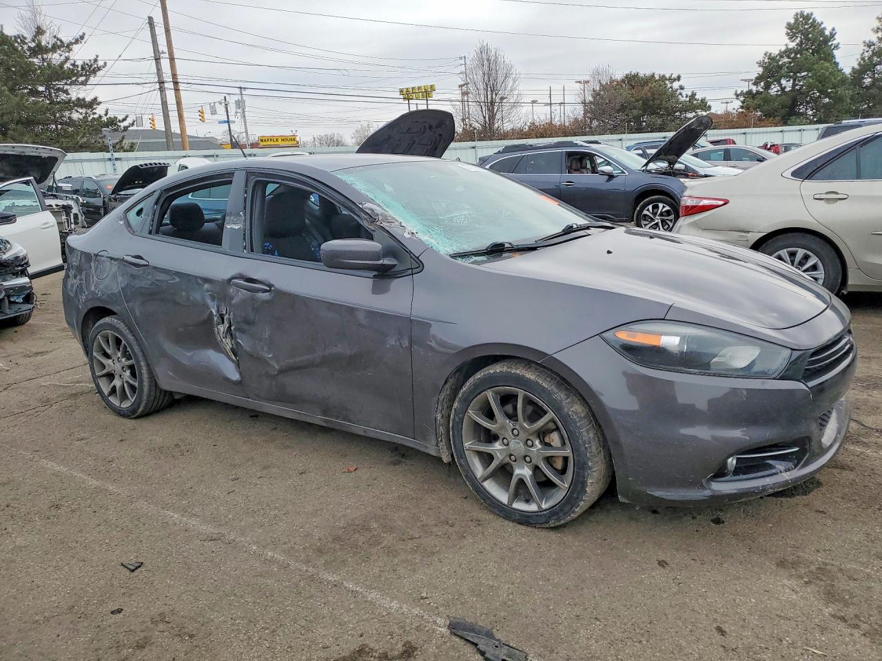 2015 DODGE DART SXT photo 4