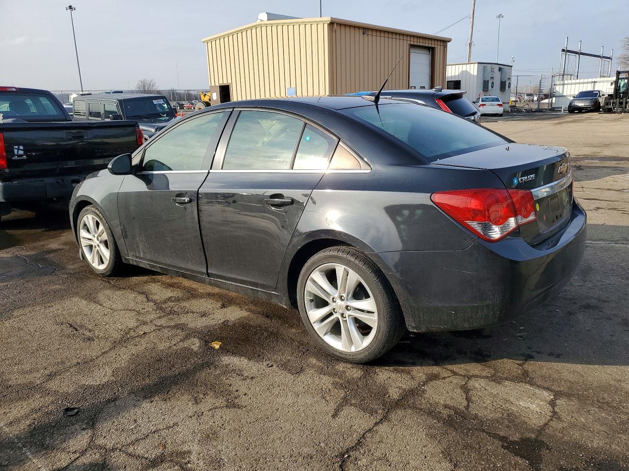 2013 CHEVROLET CRUZE LT photo 3