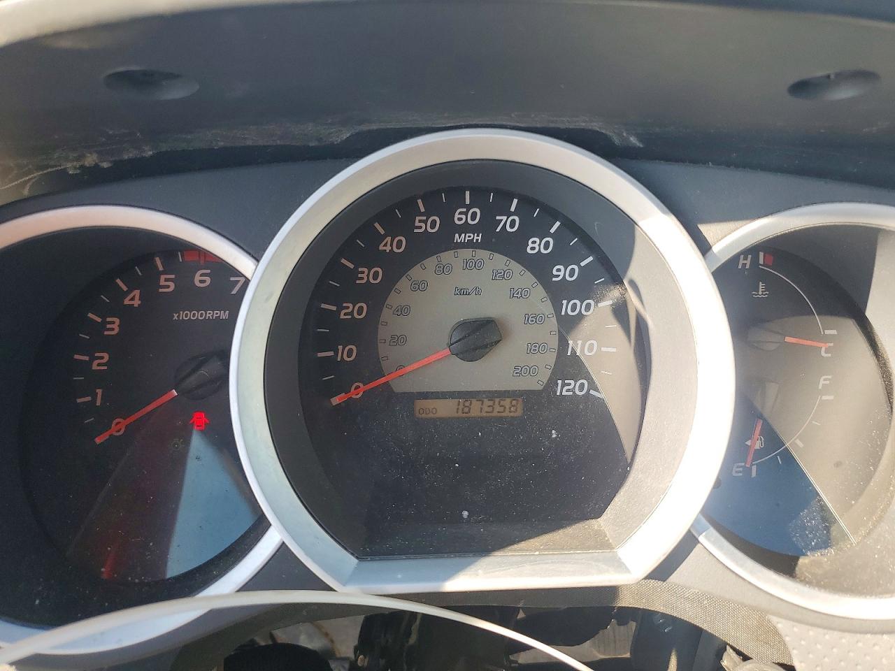 2009 TOYOTA TACOMA photo 9