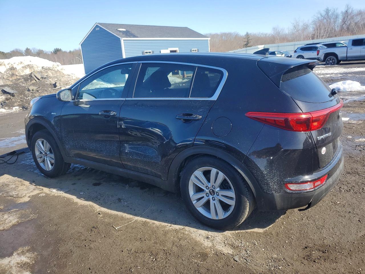 2017 KIA SPORTAGE LX photo 3