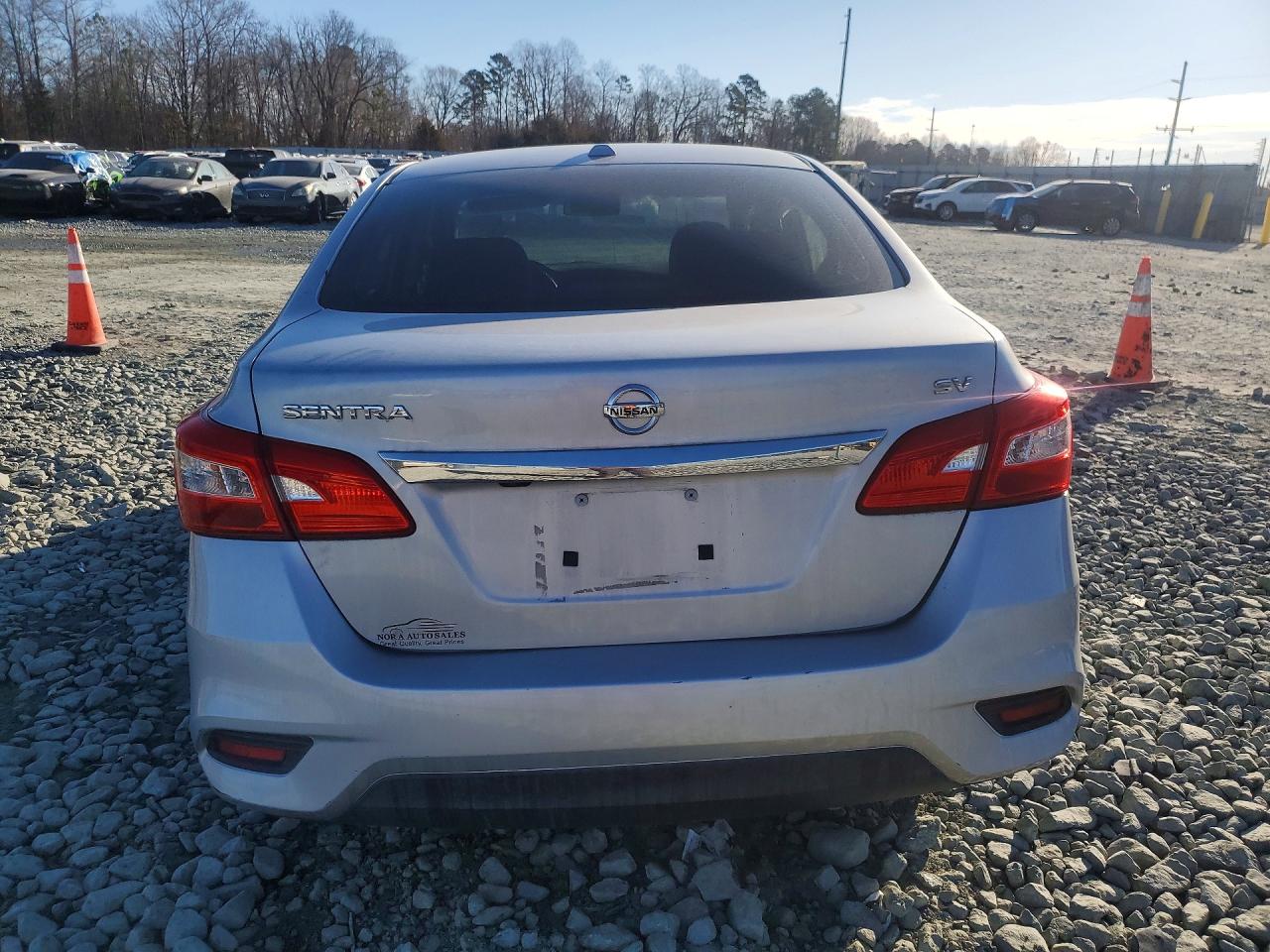 2019 NISSAN SENTRA S photo 11