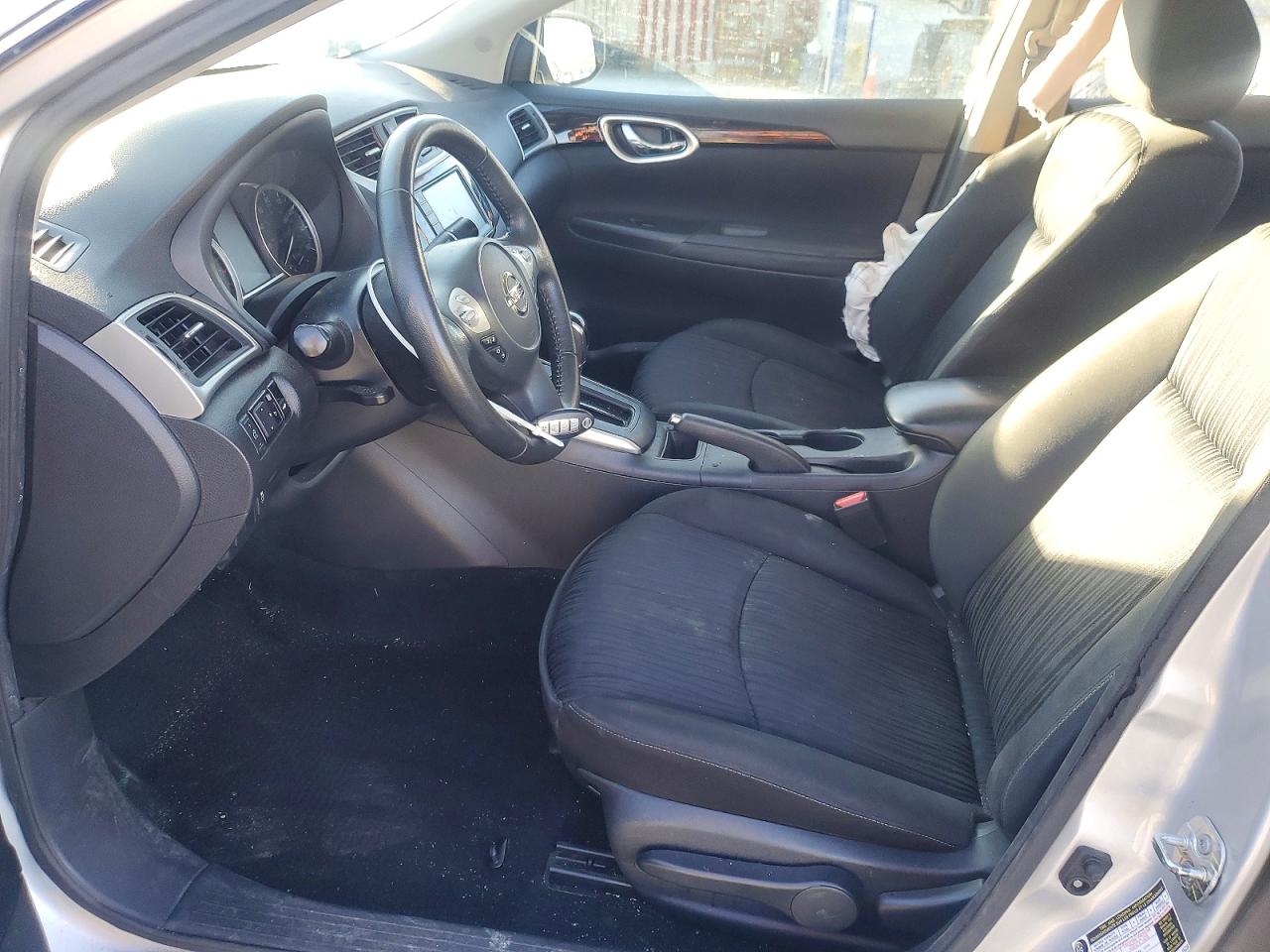 2019 NISSAN SENTRA S photo 13
