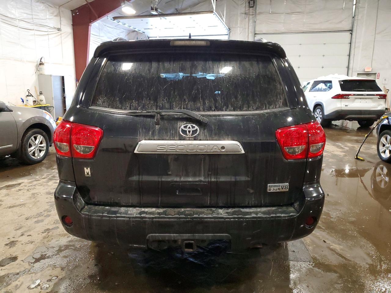 2015 TOYOTA SEQUOIA LIMITED photo 16