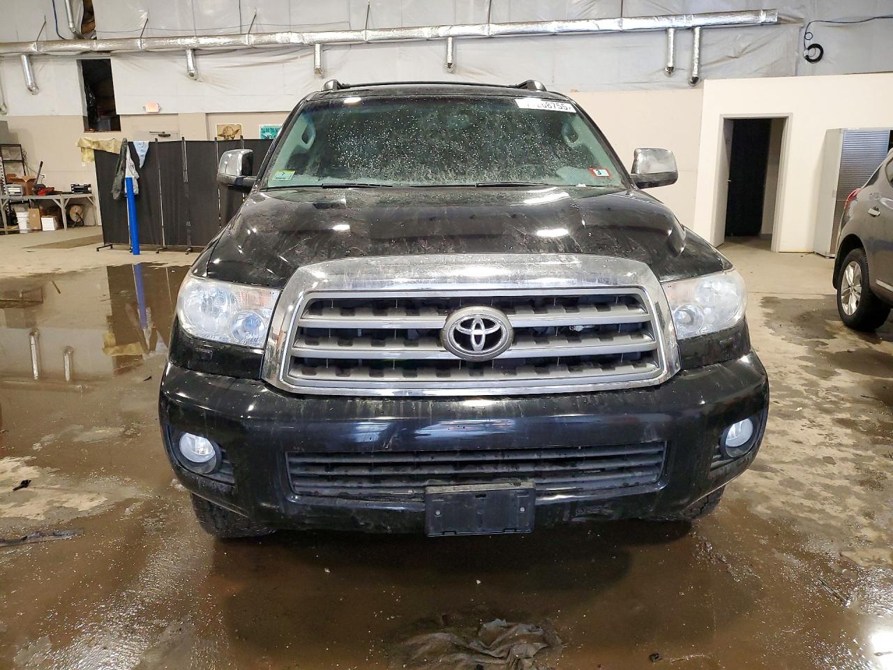 2015 TOYOTA SEQUOIA LIMITED photo 13