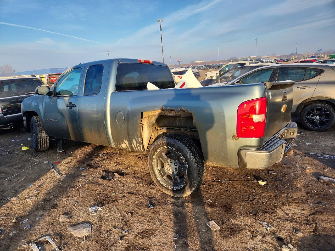 2007 CHEVROLET SILVERADO C1500 photo 2