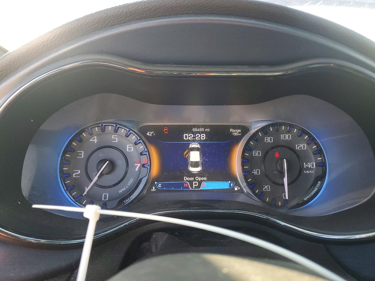 2015 CHRYSLER 200 S photo 33