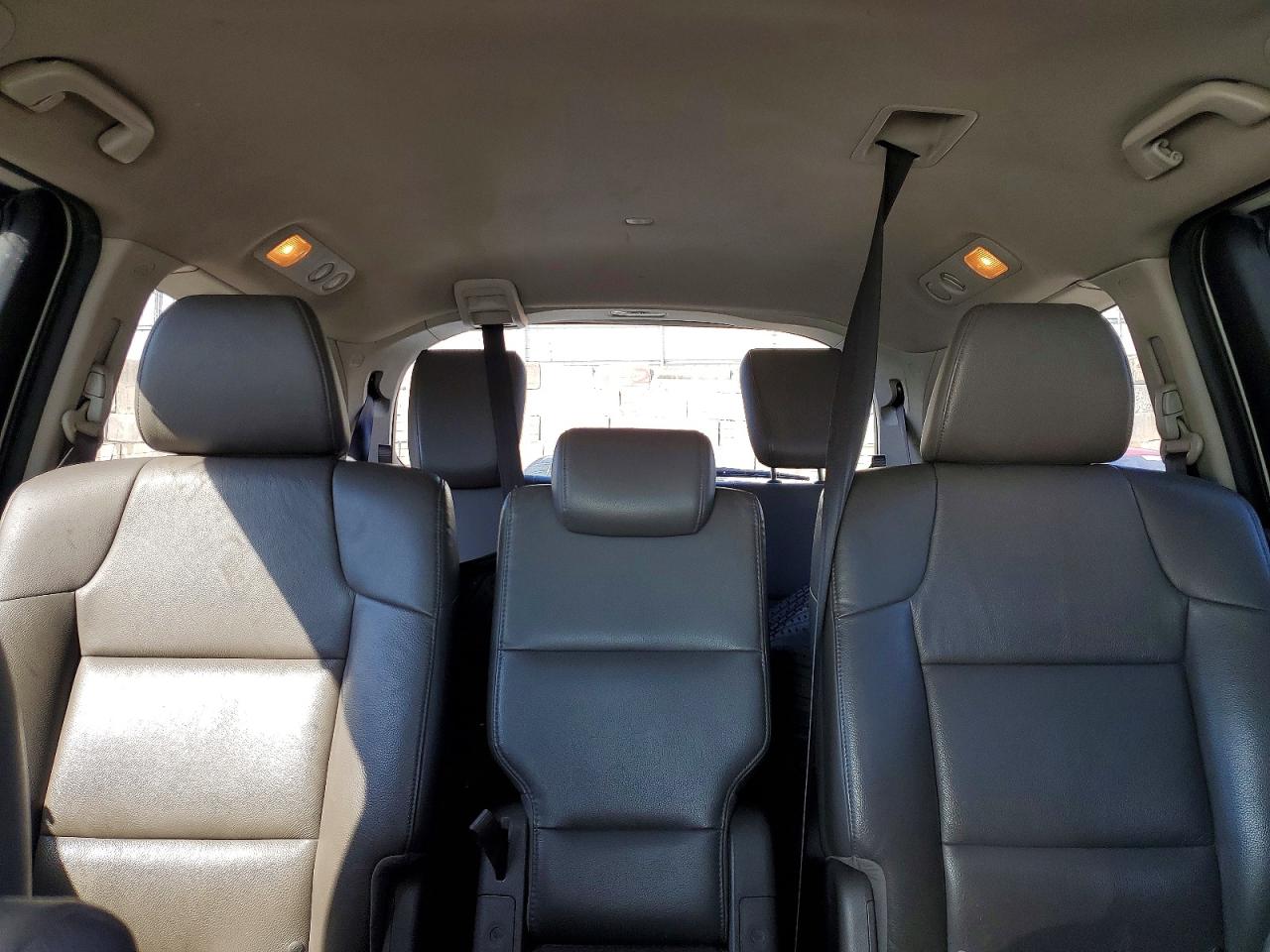 2016 HONDA ODYSSEY TOURING photo 28