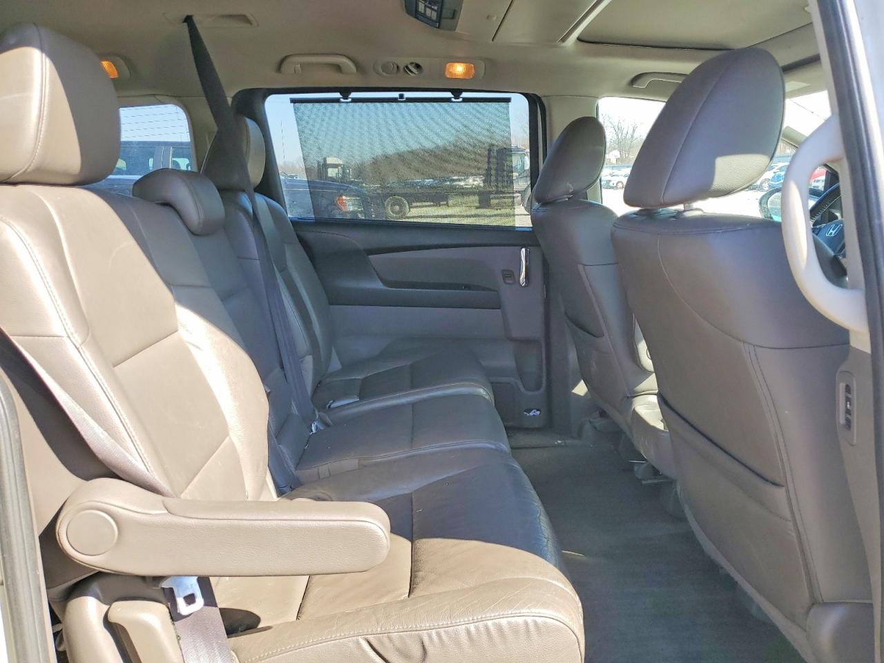 2016 HONDA ODYSSEY TOURING photo 31