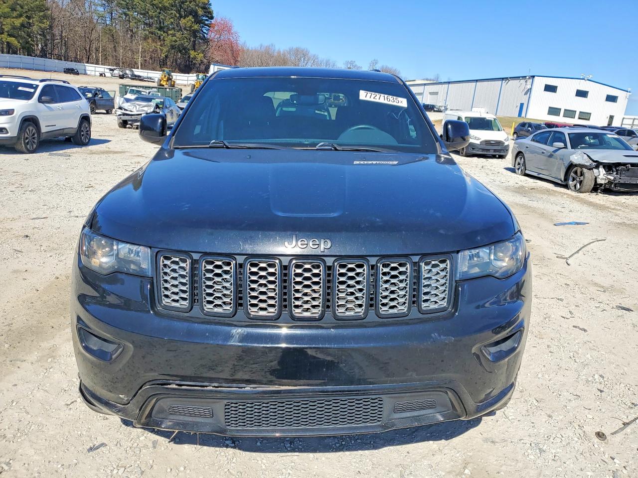 2019 JEEP GRAND CHEROKEE LAREDO photo 9