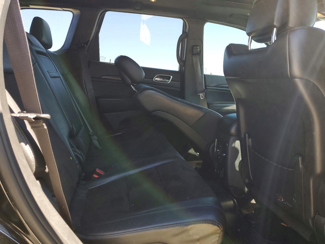 2019 JEEP GRAND CHEROKEE LAREDO photo 19