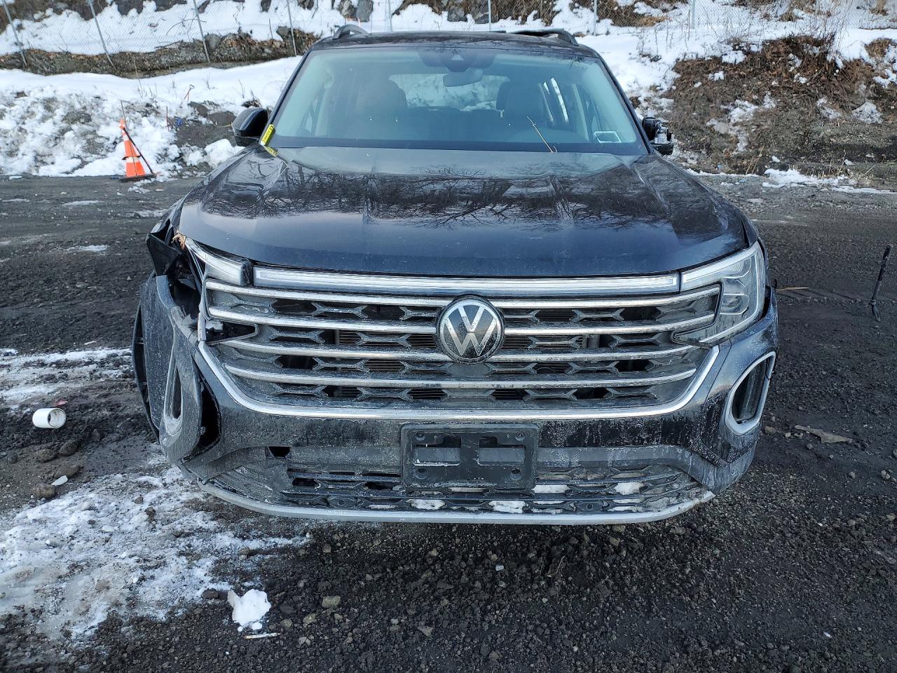 2024 VOLKSWAGEN ATLAS SE photo 5