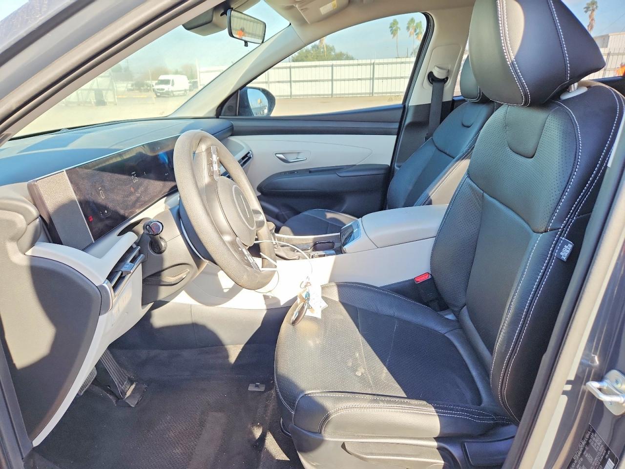 2025 HYUNDAI TUCSON SE photo 13