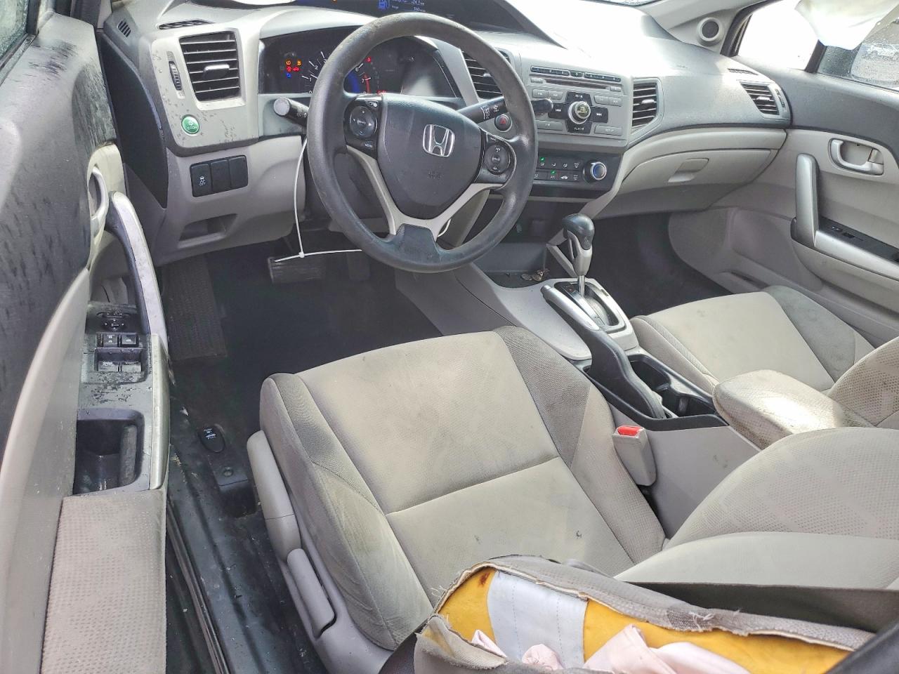 2012 HONDA CIVIC LX photo 8