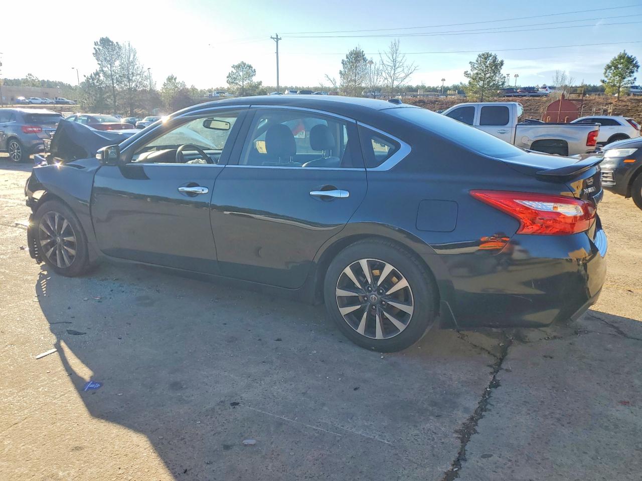 2017 NISSAN ALTIMA photo 3