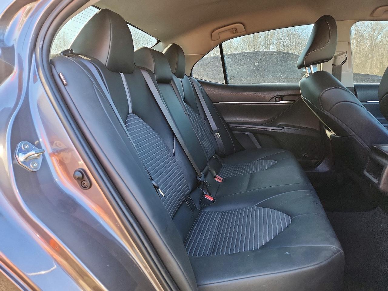 2022 TOYOTA CAMRY SE photo 10
