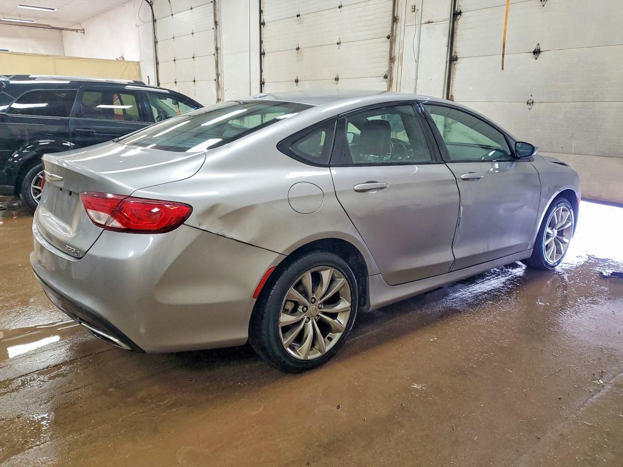 2015 CHRYSLER 200 S photo 3